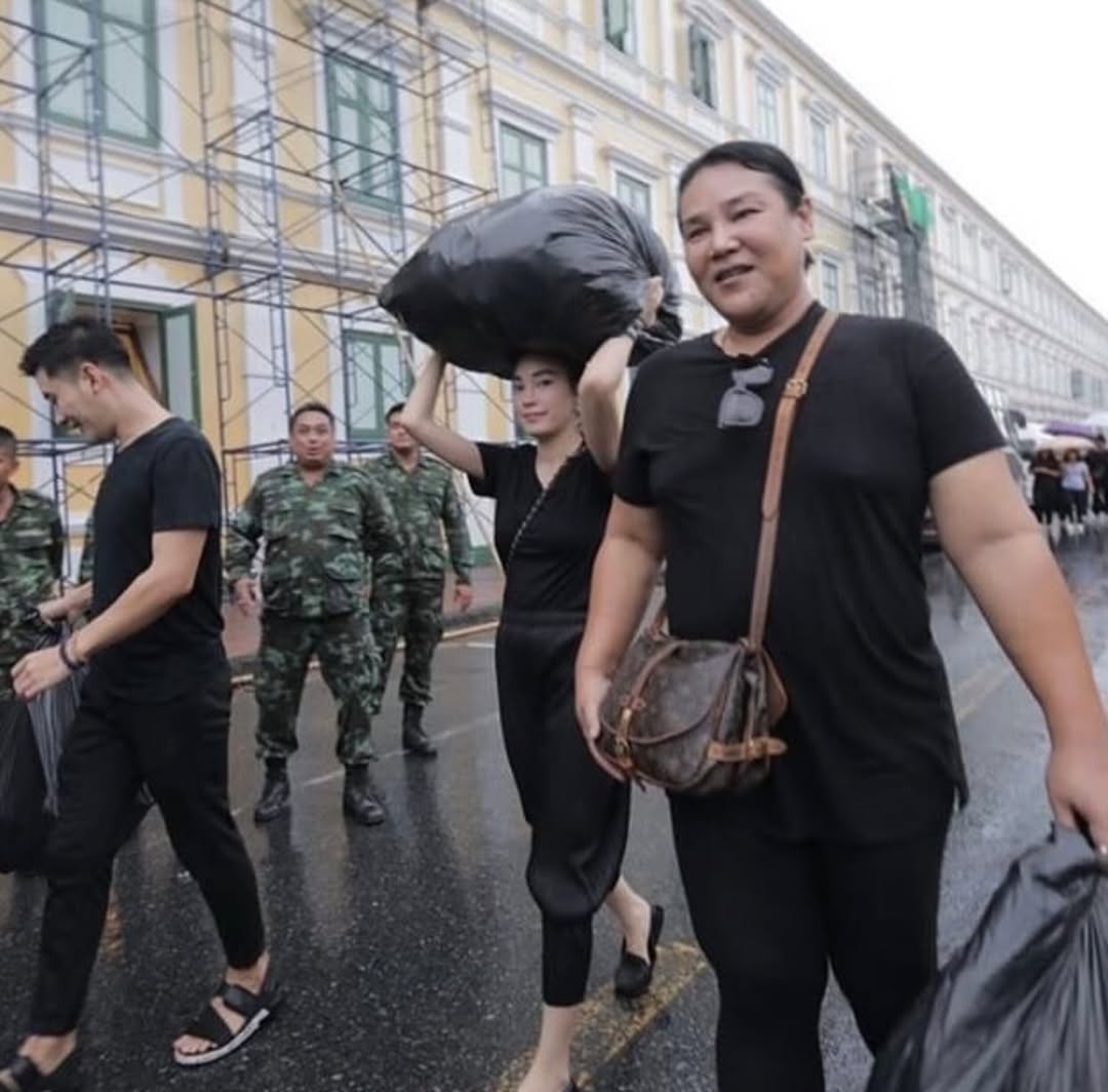 เมย์ - พิชญ์นาฏ สาขากร