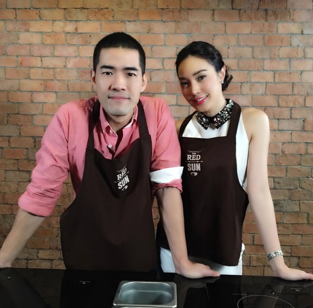 เมย์ - พิชญ์นาฏ สาขากร