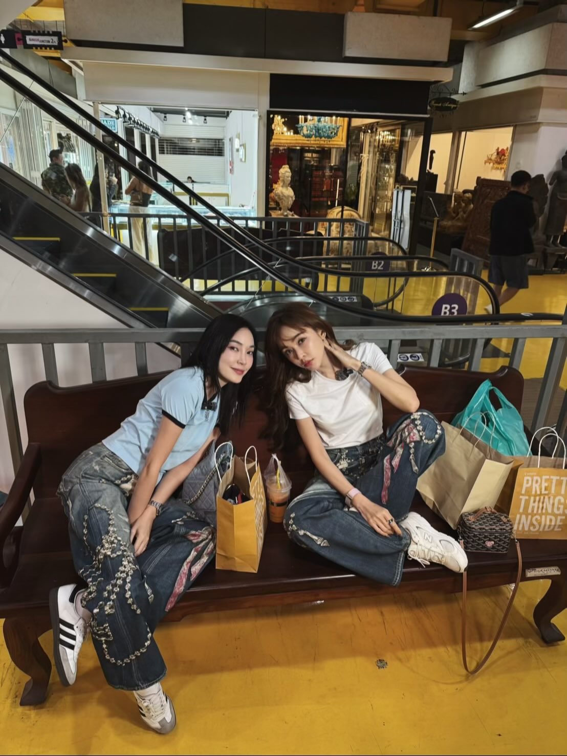 เมย์ - พิชญ์นาฏ สาขากร