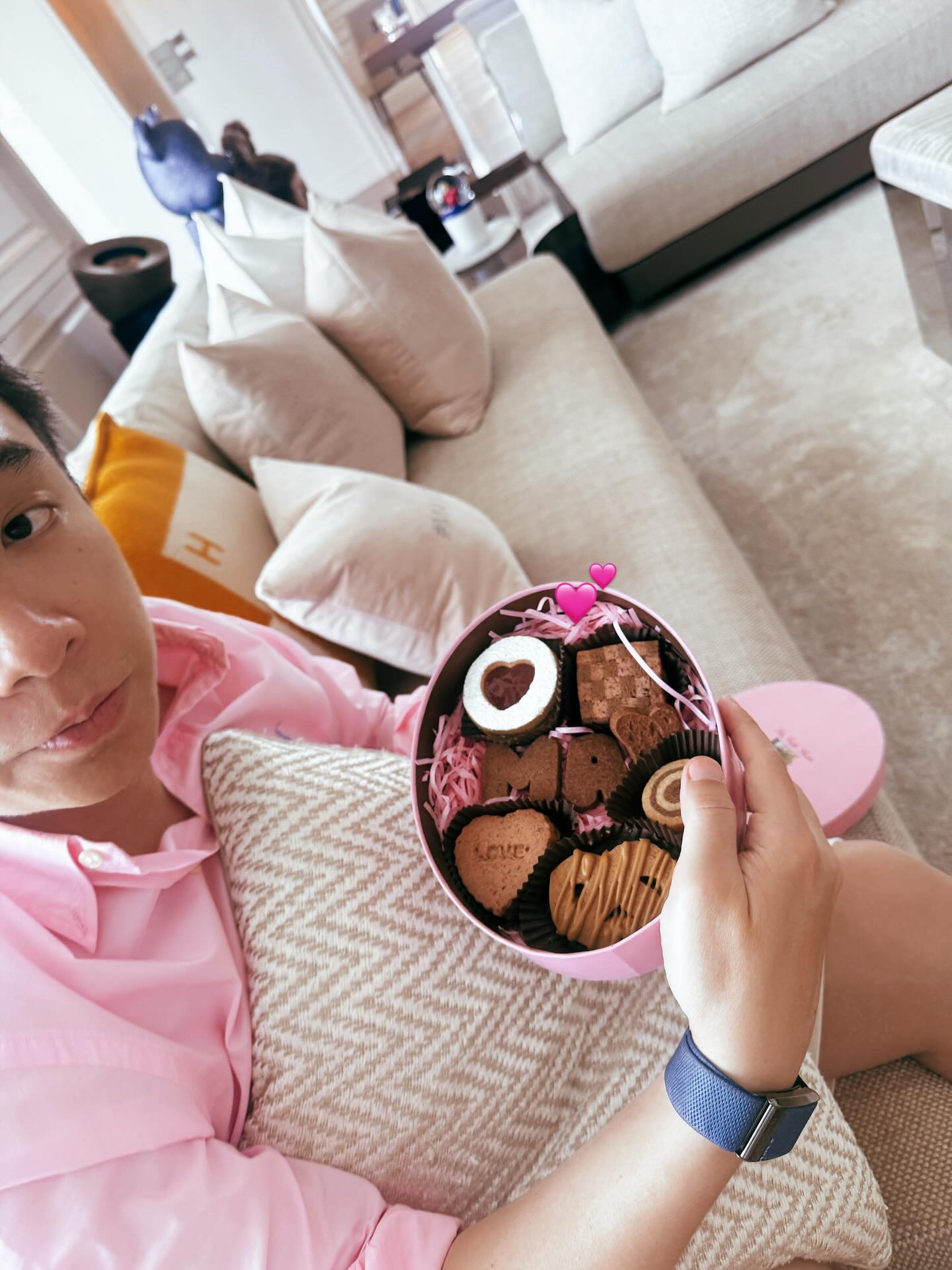 เมย์ - พิชญ์นาฏ สาขากร