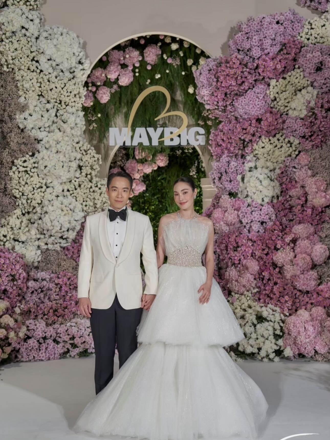 เมย์ - พิชญ์นาฏ สาขากร