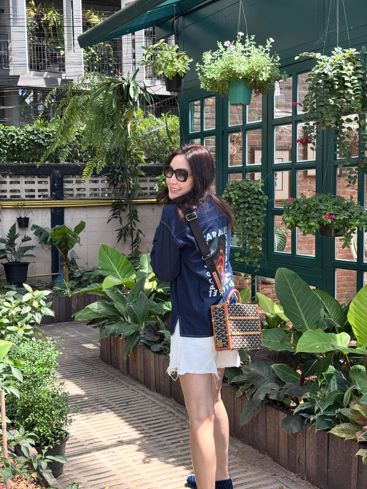 เมย์ - พิชญ์นาฏ สาขากร