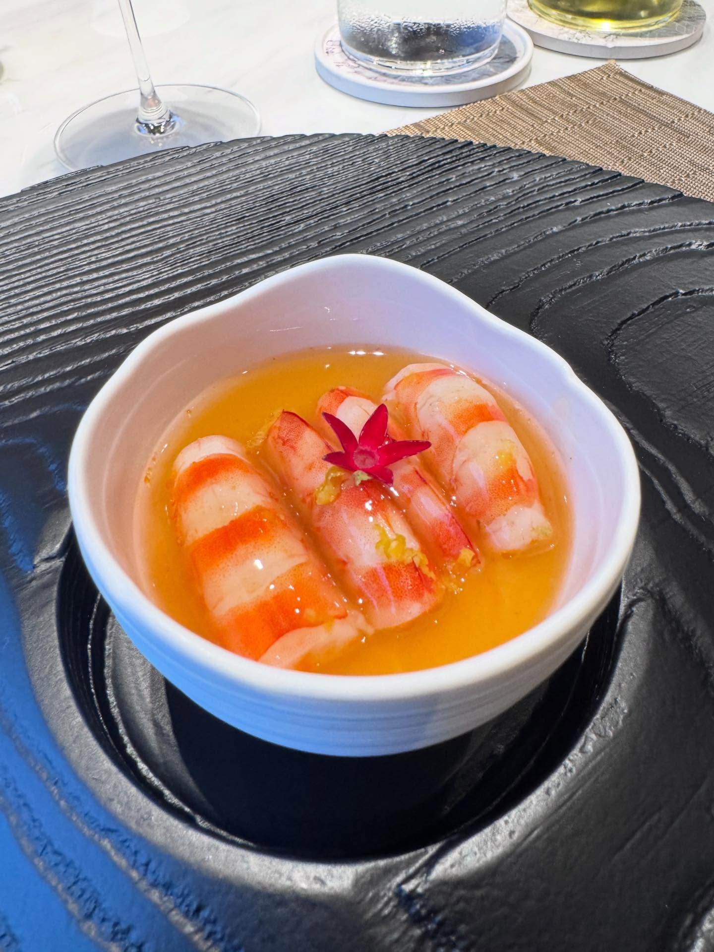 เมย์ - พิชญ์นาฏ สาขากร