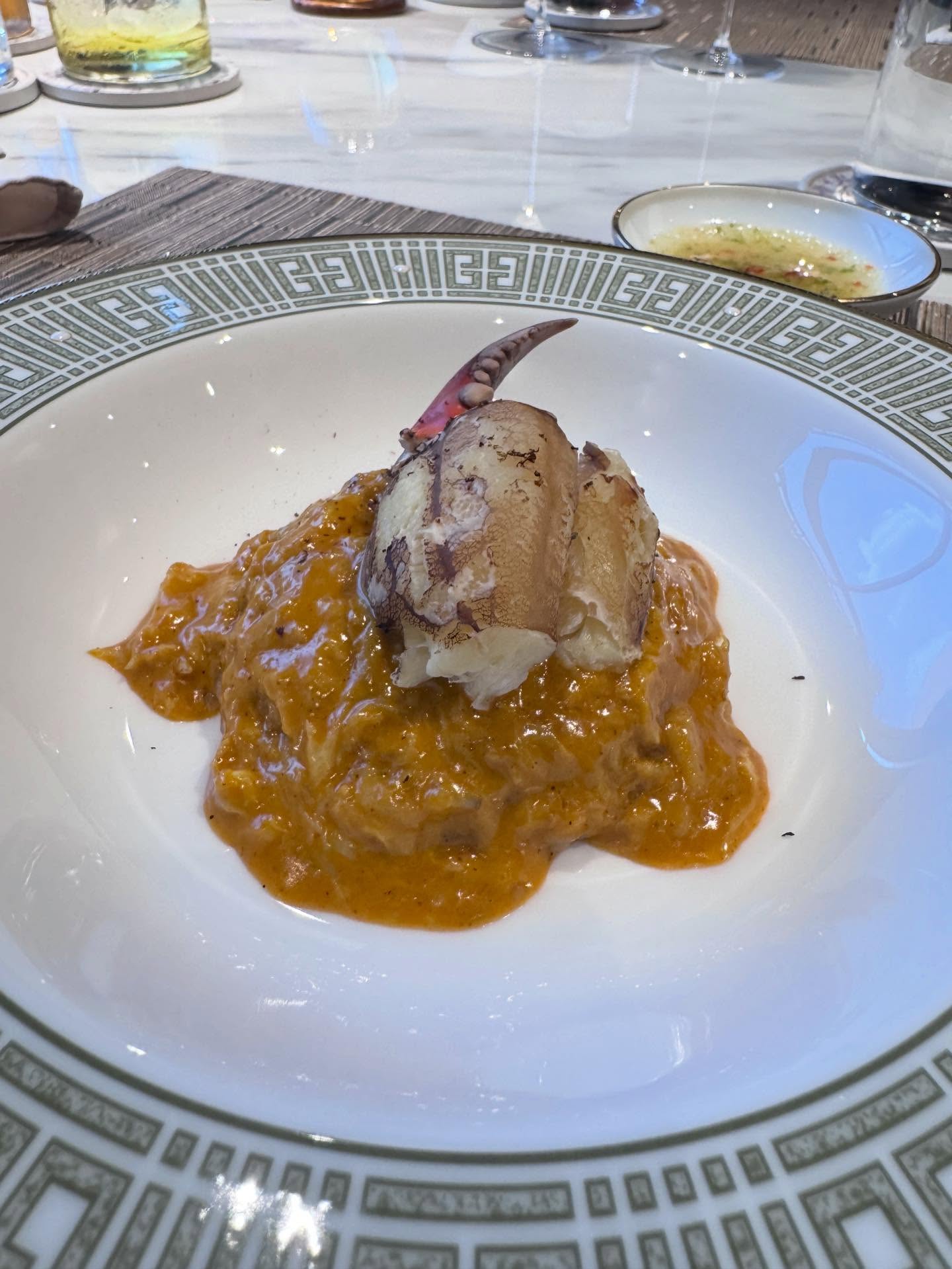 เมย์ - พิชญ์นาฏ สาขากร