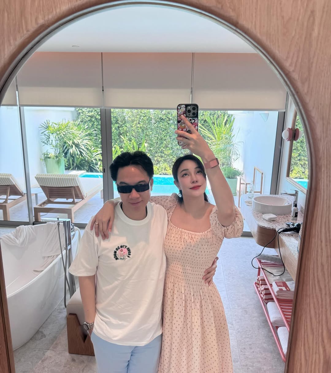 เมย์ - พิชญ์นาฏ สาขากร