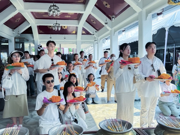 เมย์ - พิชญ์นาฏ สาขากร