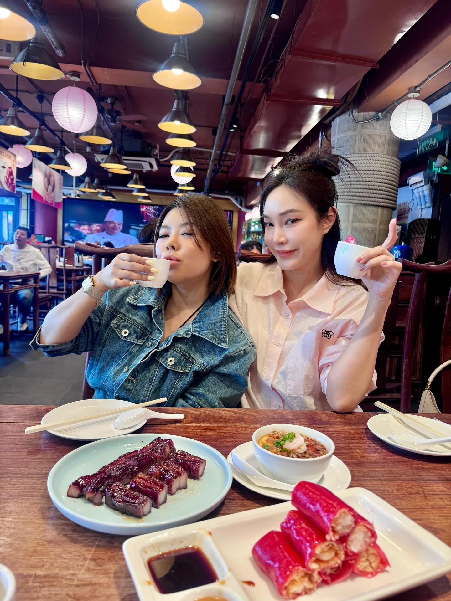 เมย์ - พิชญ์นาฏ สาขากร