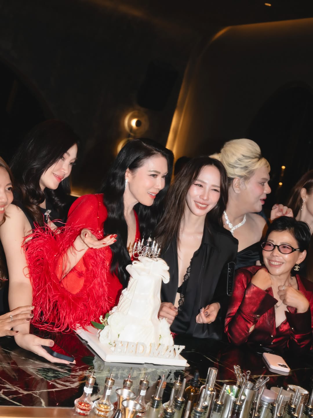 เมย์ - พิชญ์นาฏ สาขากร