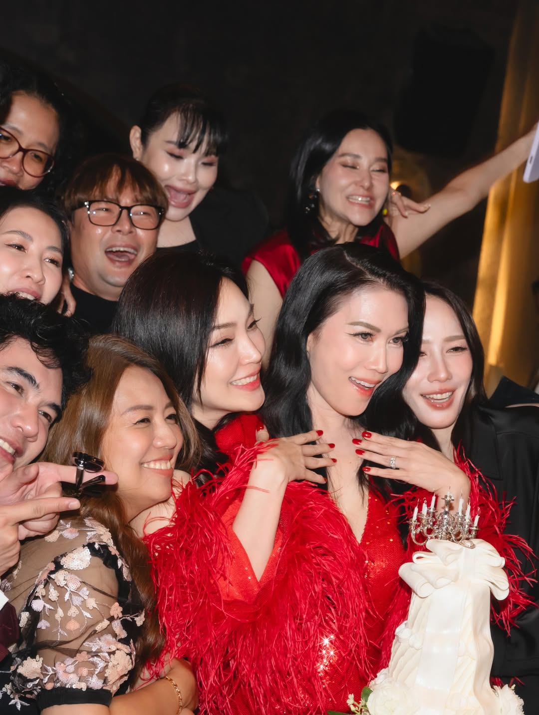 เมย์ - พิชญ์นาฏ สาขากร