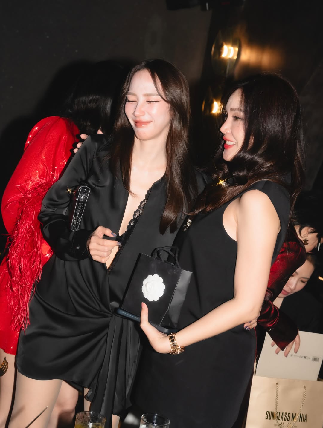 เมย์ - พิชญ์นาฏ สาขากร