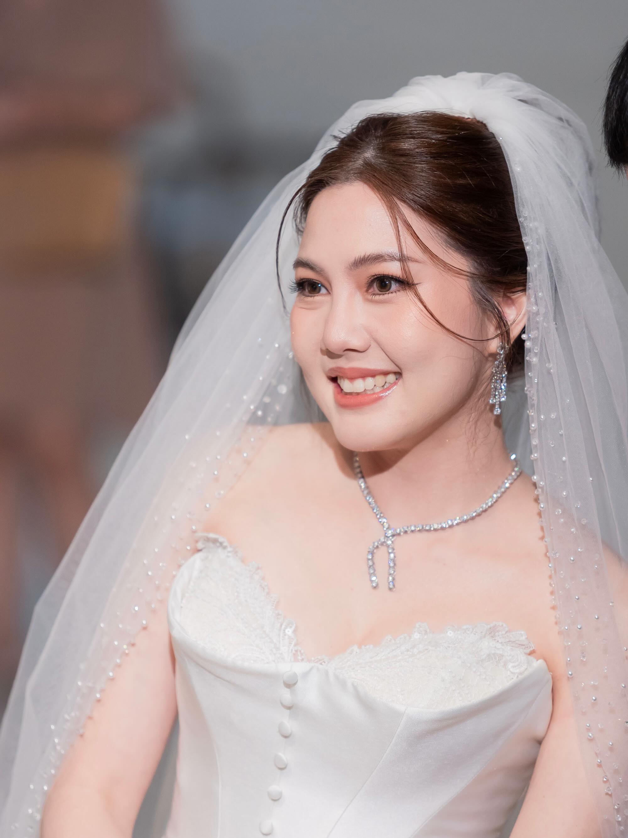 เมย์ - พิชญ์นาฏ สาขากร