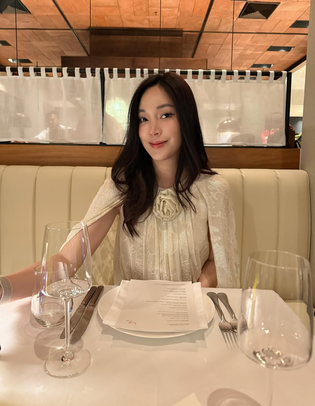 เมย์ - พิชญ์นาฏ สาขากร