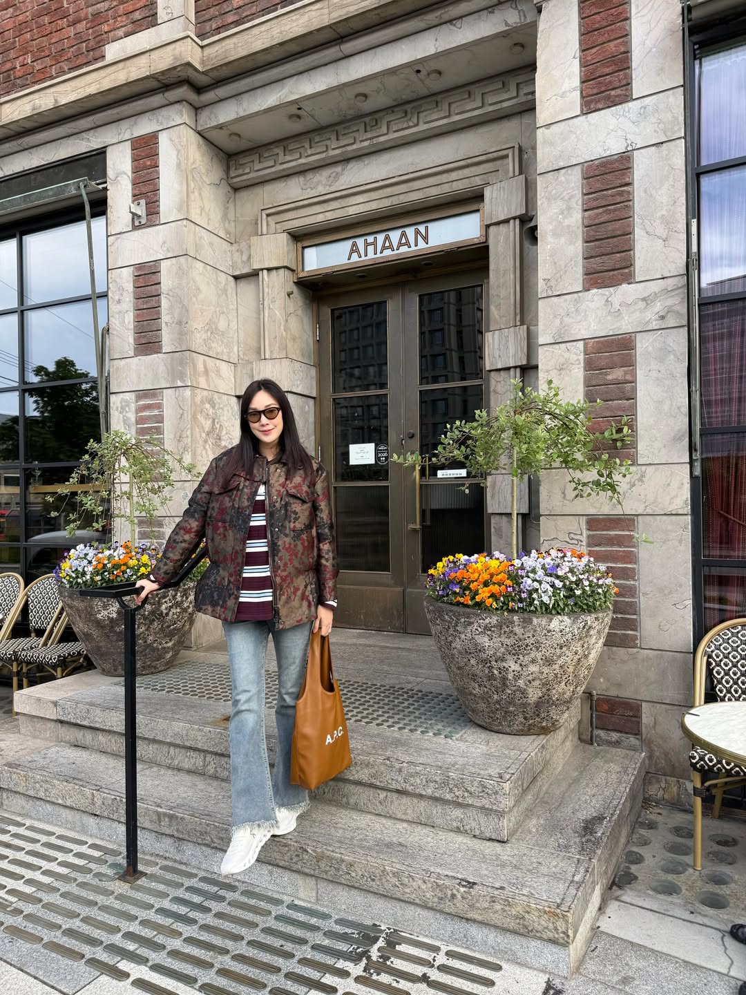 เมย์ - พิชญ์นาฏ สาขากร