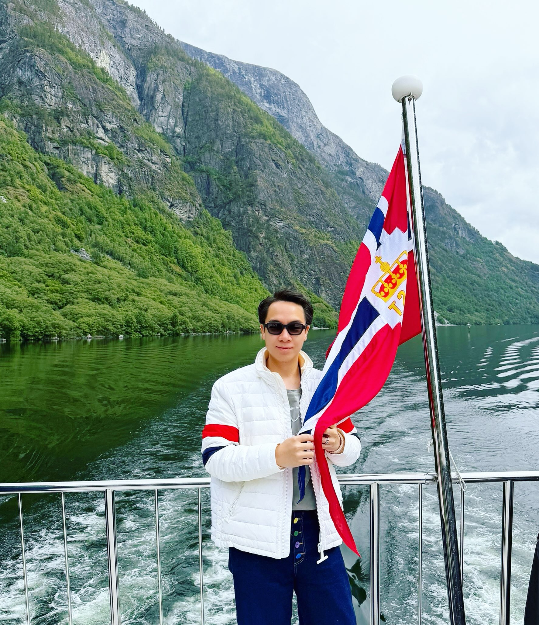 เมย์ - พิชญ์นาฏ สาขากร
