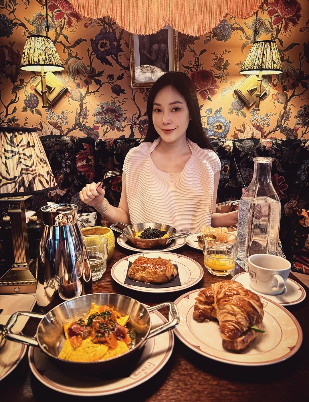เมย์ - พิชญ์นาฏ สาขากร