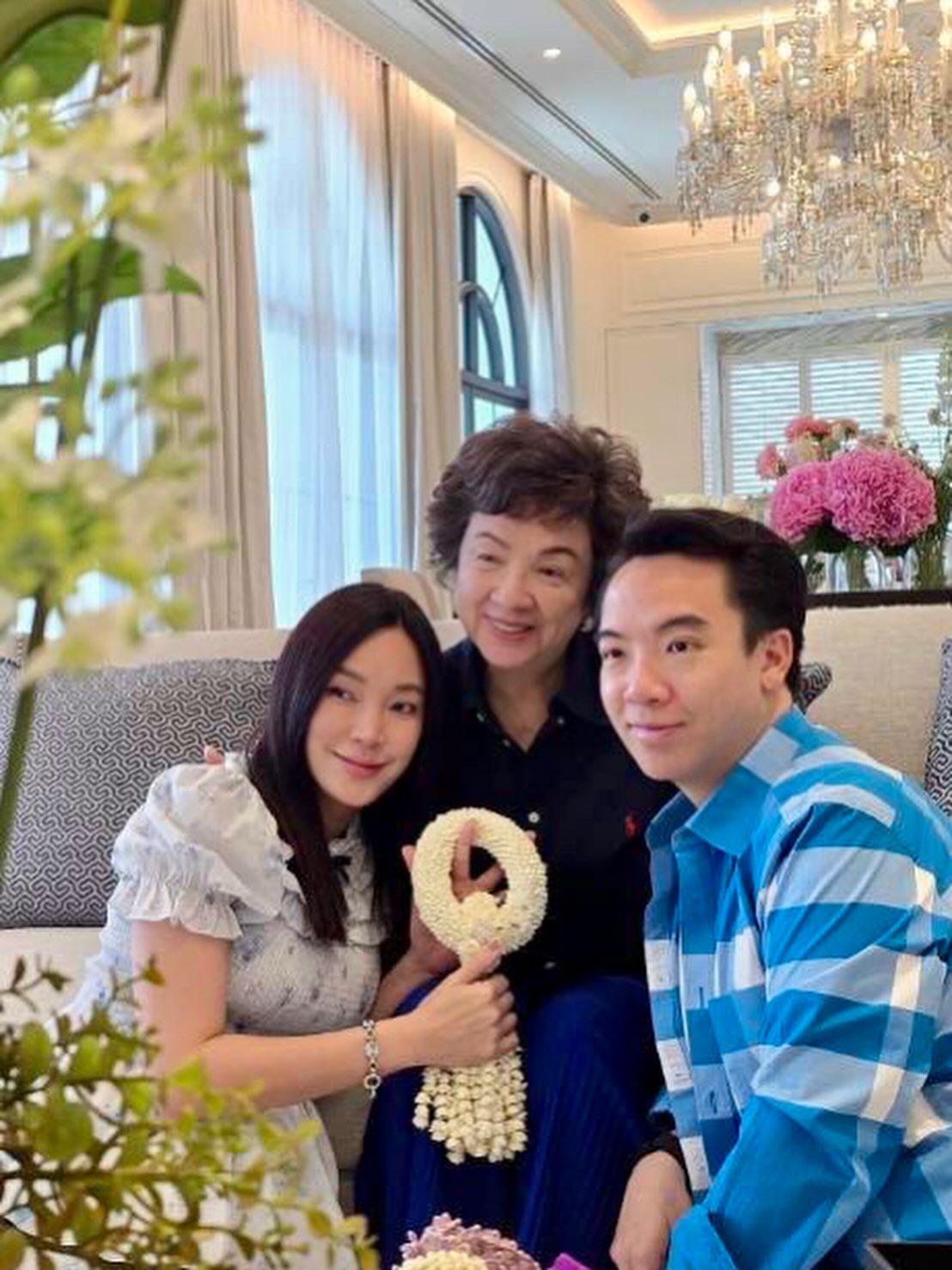 เมย์ - พิชญ์นาฏ สาขากร