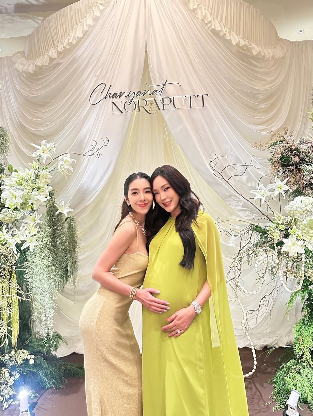เมย์ - พิชญ์นาฏ สาขากร