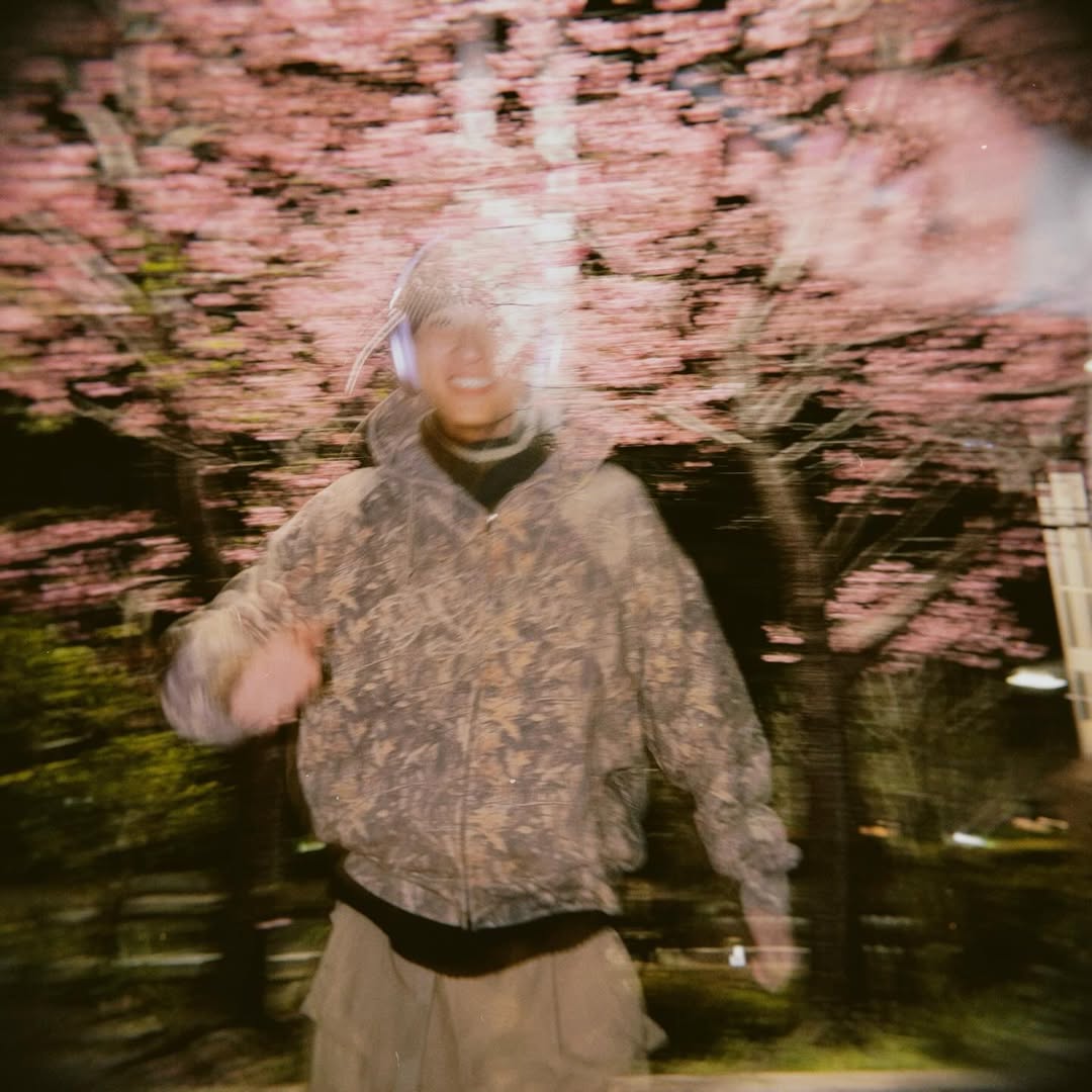 เวฟ - ธนภัทร ตันสกุล