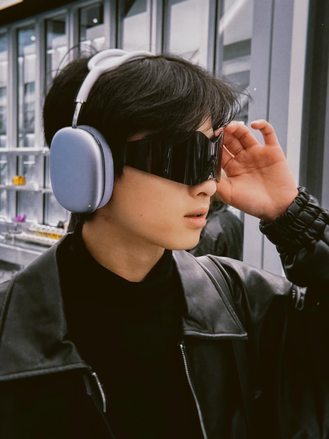 เวฟ - ธนภัทร ตันสกุล