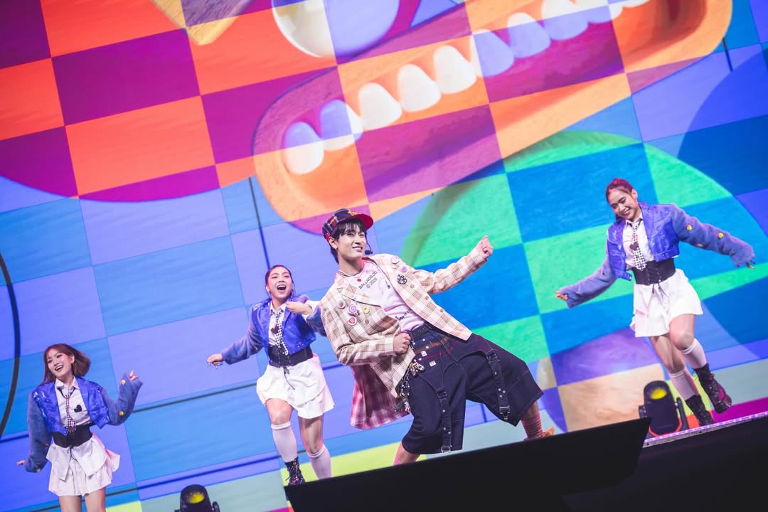 เวฟ - ธนภัทร ตันสกุล