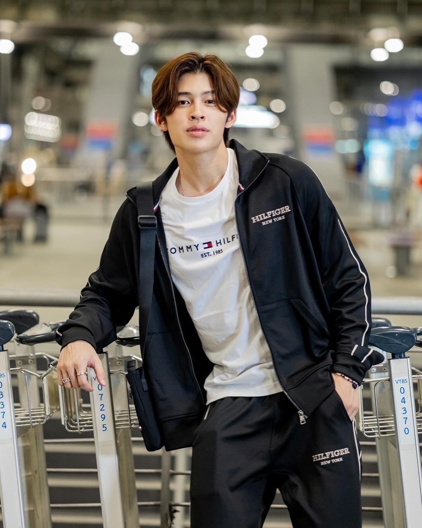 ปอนด์ - ณราวิชญ์ เลิศรัตน์โกสุมภ์