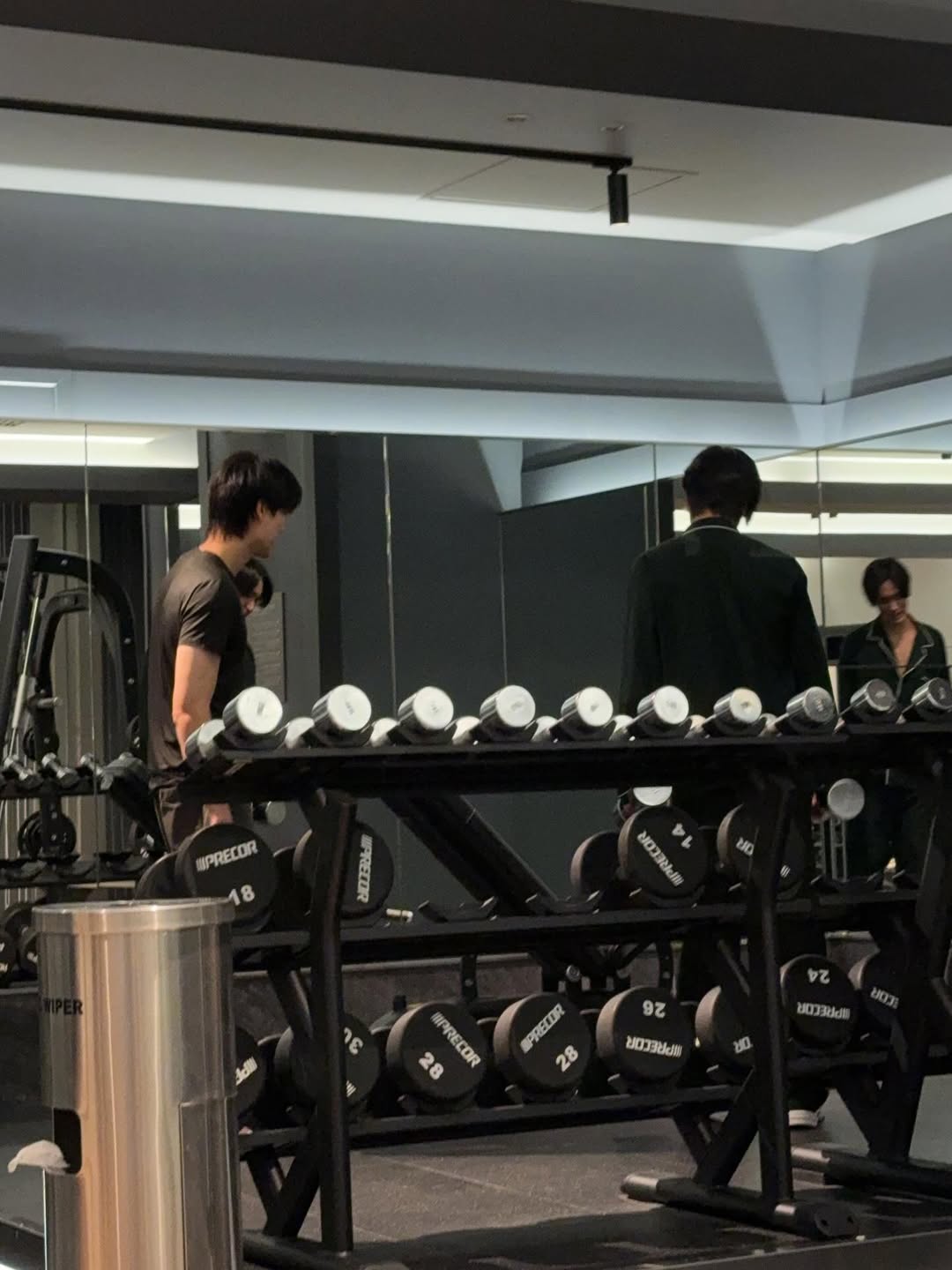 ปอนด์ - ณราวิชญ์ เลิศรัตน์โกสุมภ์