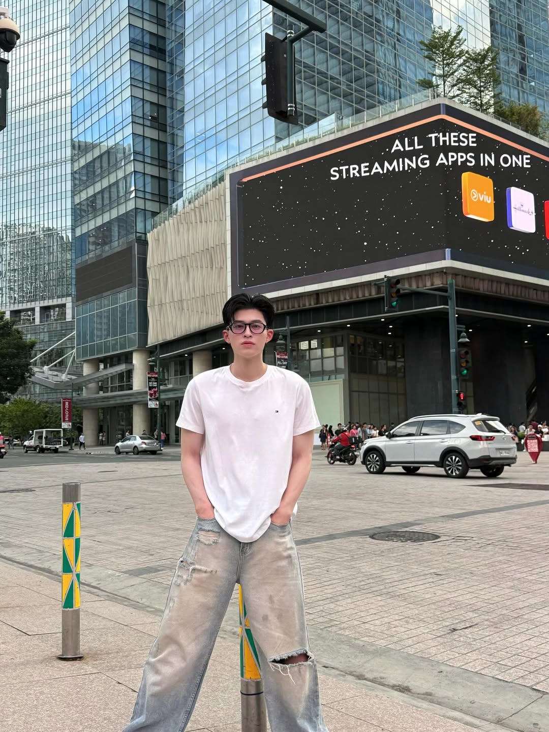 ปอนด์ - ณราวิชญ์ เลิศรัตน์โกสุมภ์