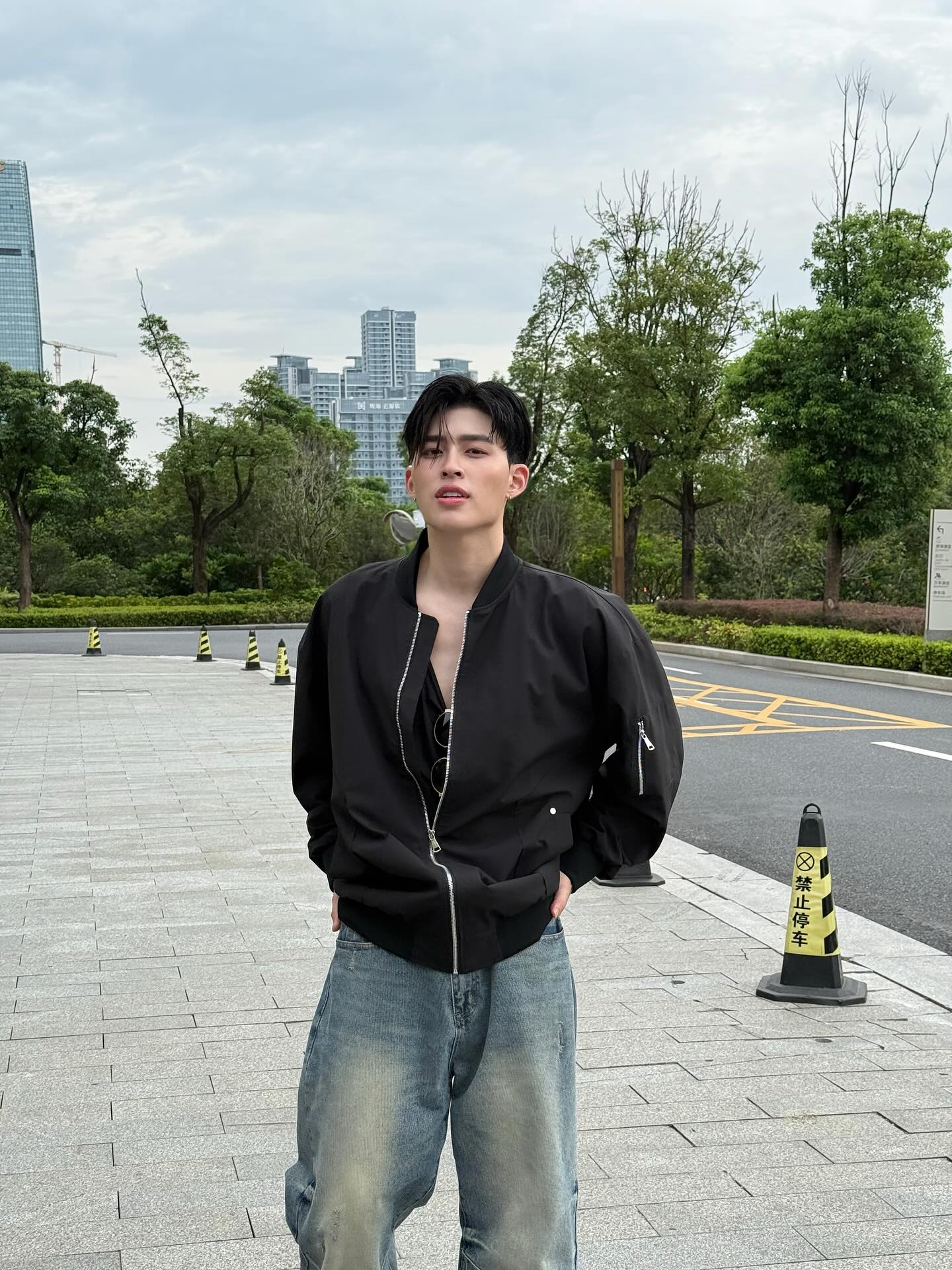 ปอนด์ - ณราวิชญ์ เลิศรัตน์โกสุมภ์