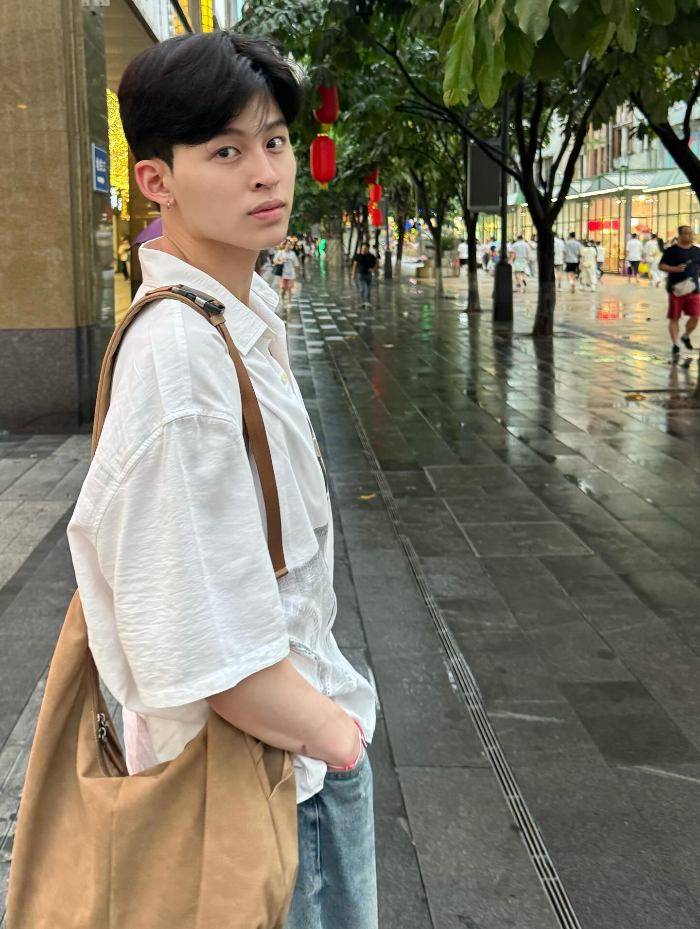 ปอนด์ - ณราวิชญ์ เลิศรัตน์โกสุมภ์