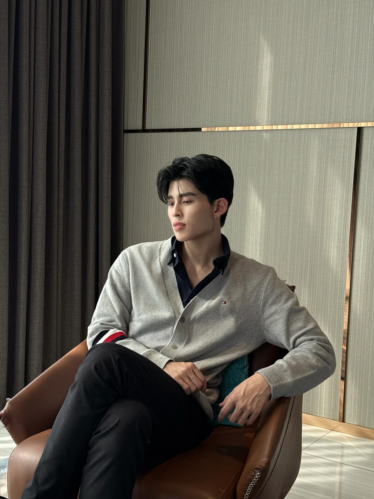 ปอนด์ - ณราวิชญ์ เลิศรัตน์โกสุมภ์