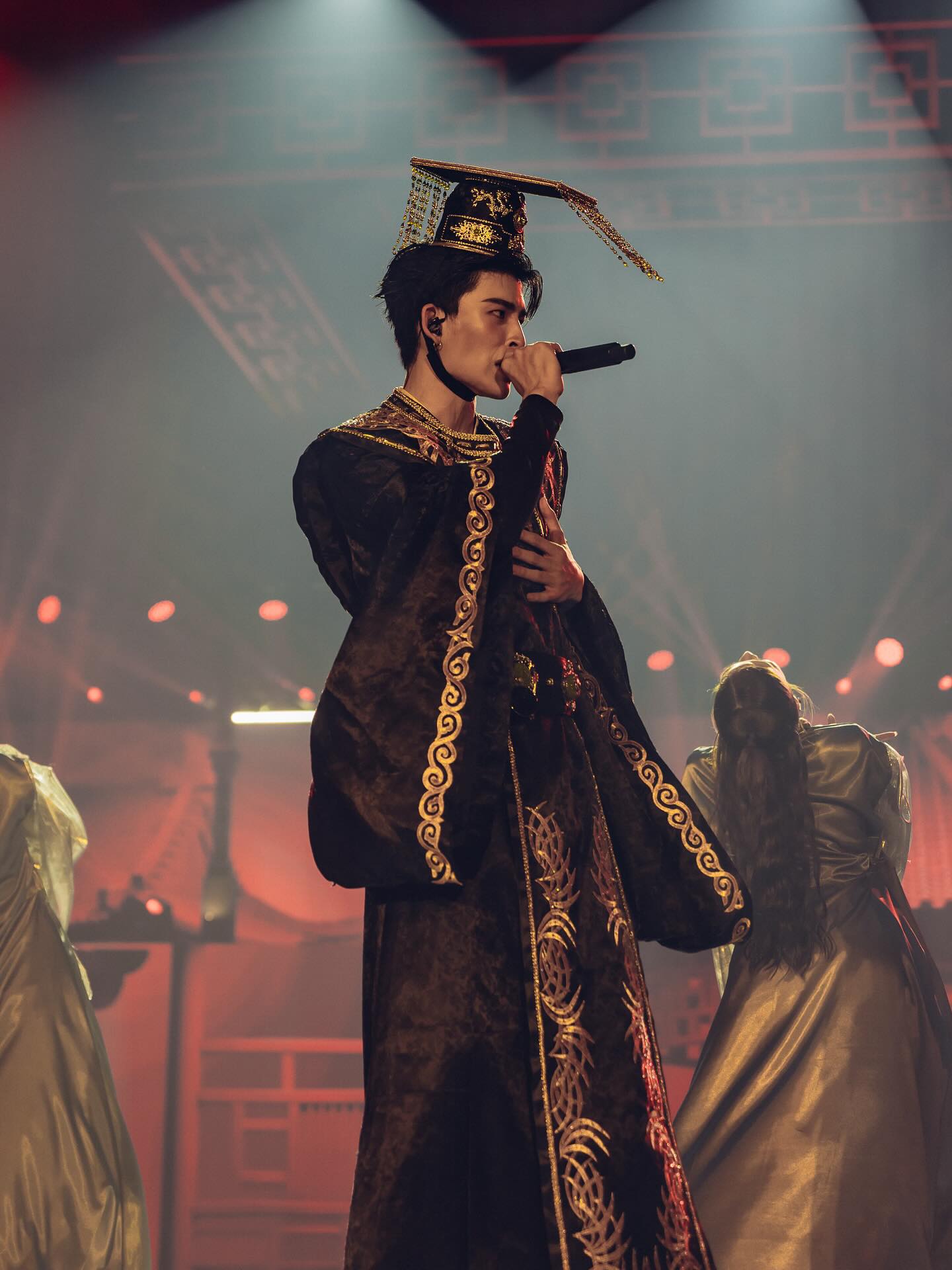 ปอนด์ - ณราวิชญ์ เลิศรัตน์โกสุมภ์