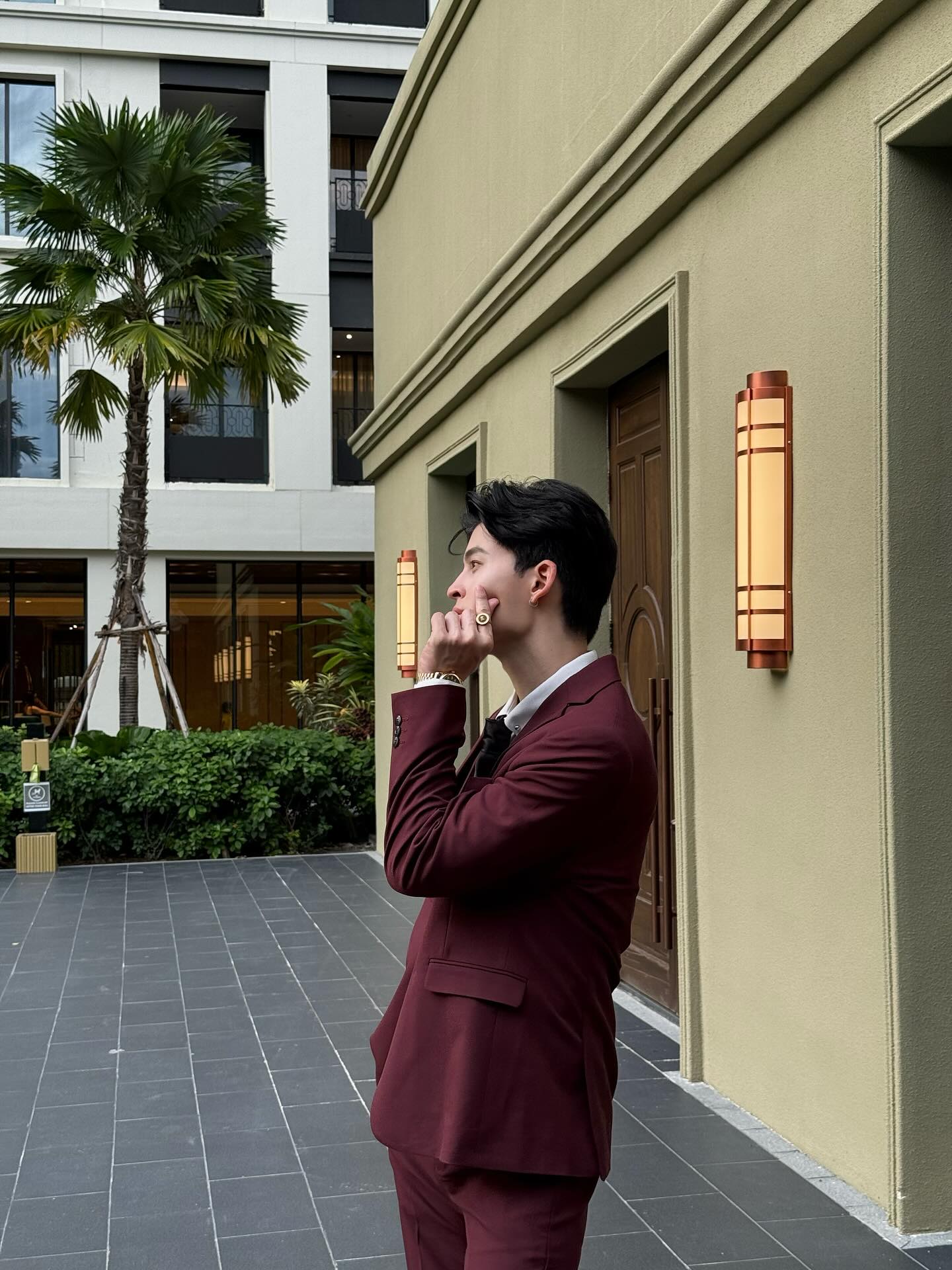 ปอนด์ - ณราวิชญ์ เลิศรัตน์โกสุมภ์