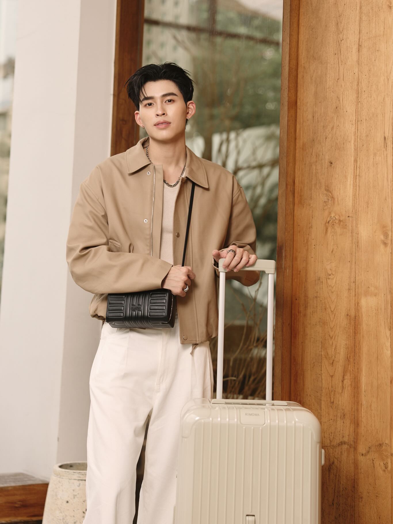 ปอนด์ - ณราวิชญ์ เลิศรัตน์โกสุมภ์