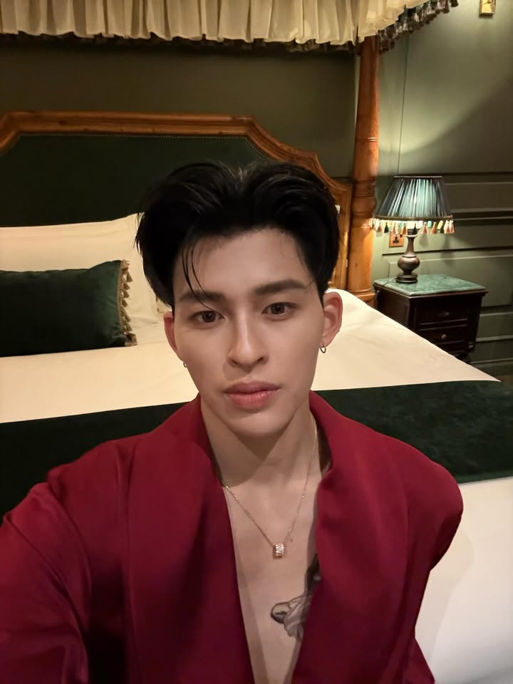 ปอนด์ - ณราวิชญ์ เลิศรัตน์โกสุมภ์