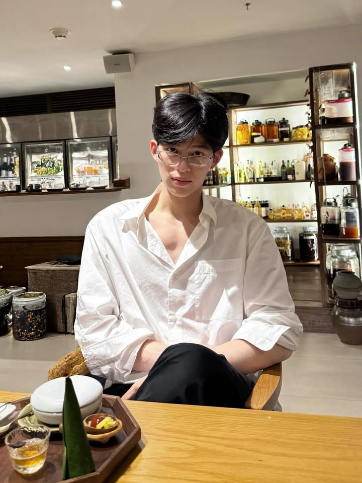 ปอนด์ - ณราวิชญ์ เลิศรัตน์โกสุมภ์