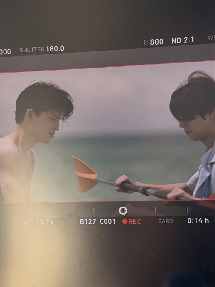 ปอนด์ - ณราวิชญ์ เลิศรัตน์โกสุมภ์