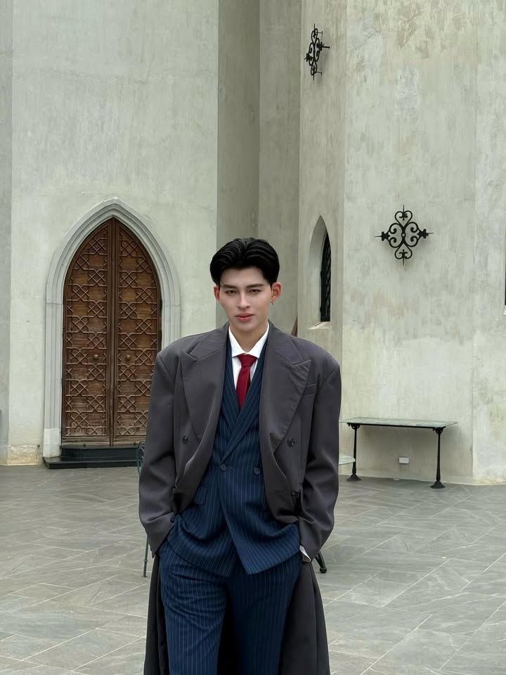 ปอนด์ - ณราวิชญ์ เลิศรัตน์โกสุมภ์