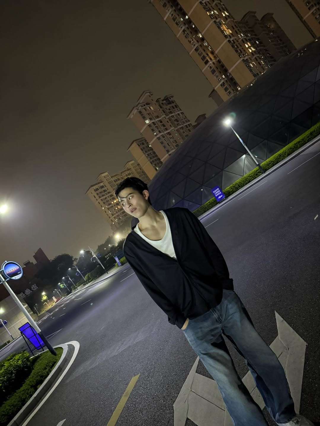 ปอนด์ - ณราวิชญ์ เลิศรัตน์โกสุมภ์