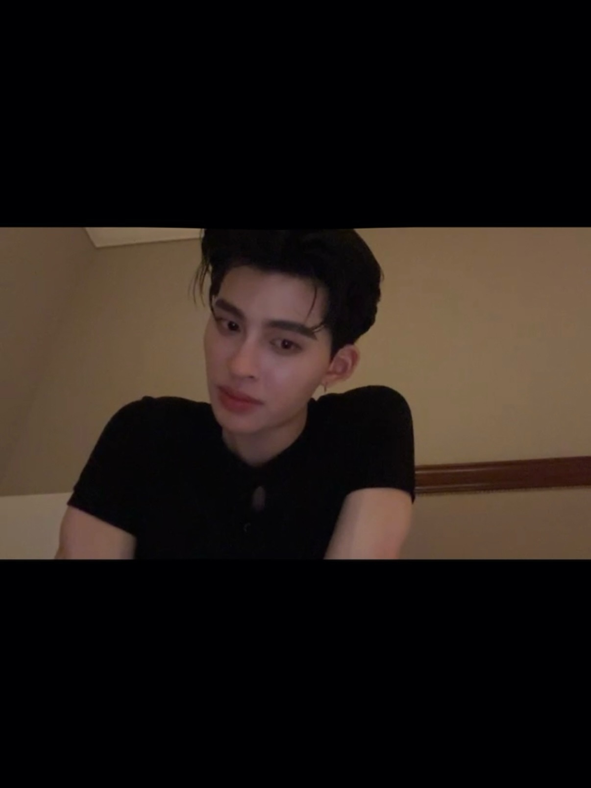 ปอนด์ - ณราวิชญ์ เลิศรัตน์โกสุมภ์