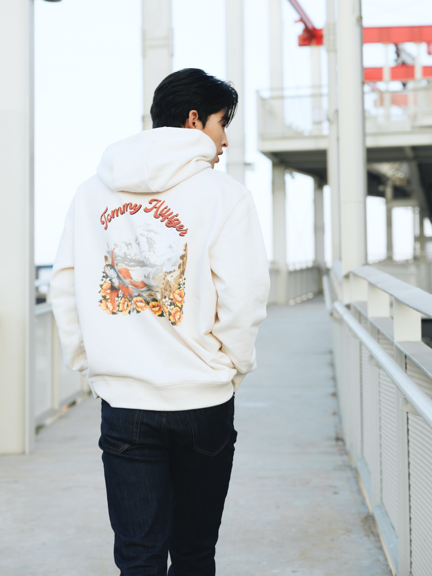 ปอนด์ - ณราวิชญ์ เลิศรัตน์โกสุมภ์