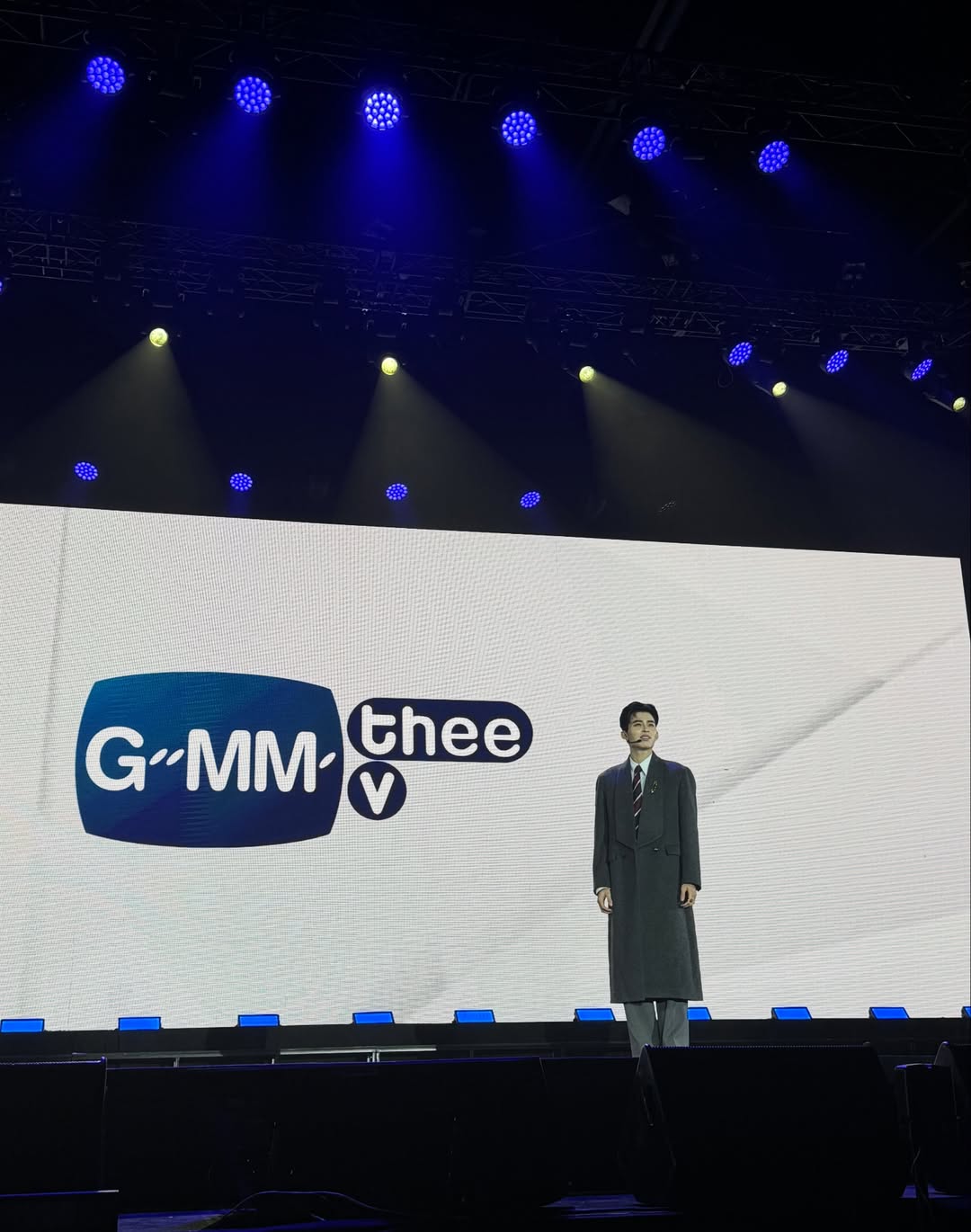 ปอนด์ - ณราวิชญ์ เลิศรัตน์โกสุมภ์