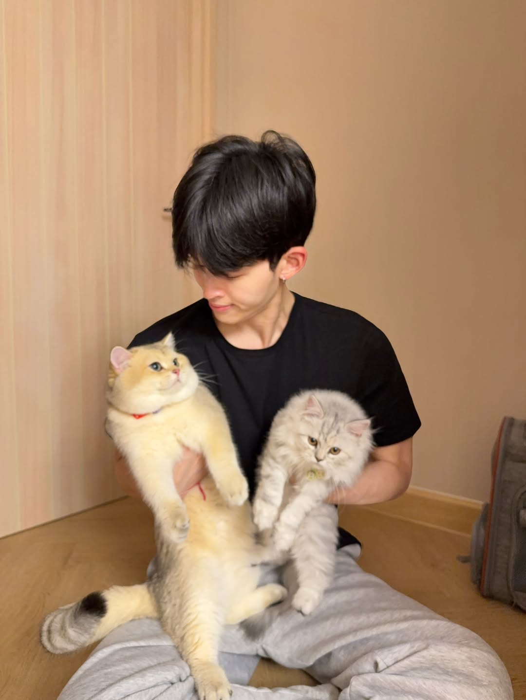 ปอนด์ - ณราวิชญ์ เลิศรัตน์โกสุมภ์