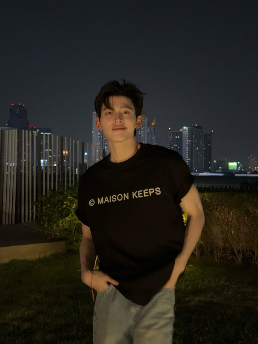 ปอนด์ - ณราวิชญ์ เลิศรัตน์โกสุมภ์