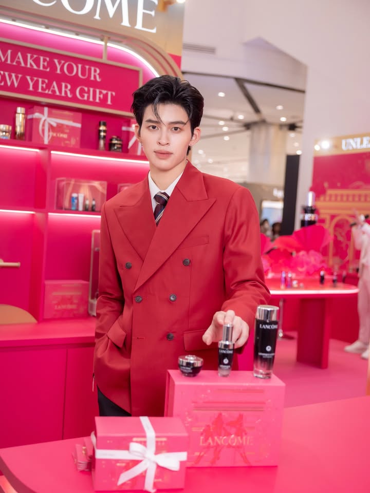 ปอนด์ - ณราวิชญ์ เลิศรัตน์โกสุมภ์