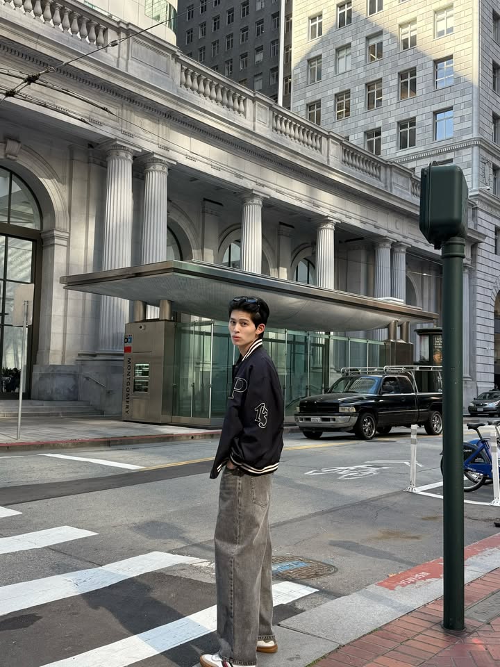 ปอนด์ - ณราวิชญ์ เลิศรัตน์โกสุมภ์