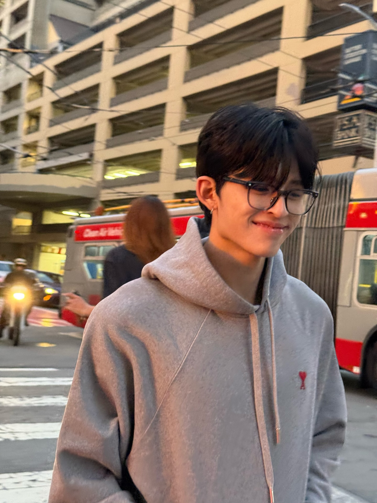 ปอนด์ - ณราวิชญ์ เลิศรัตน์โกสุมภ์