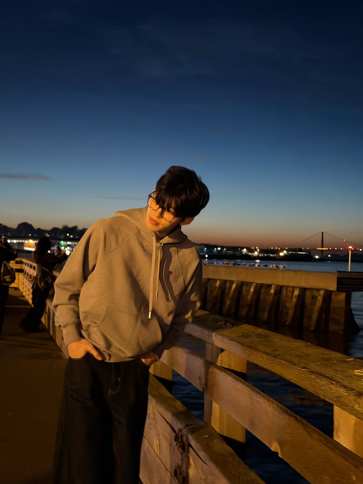 ปอนด์ - ณราวิชญ์ เลิศรัตน์โกสุมภ์