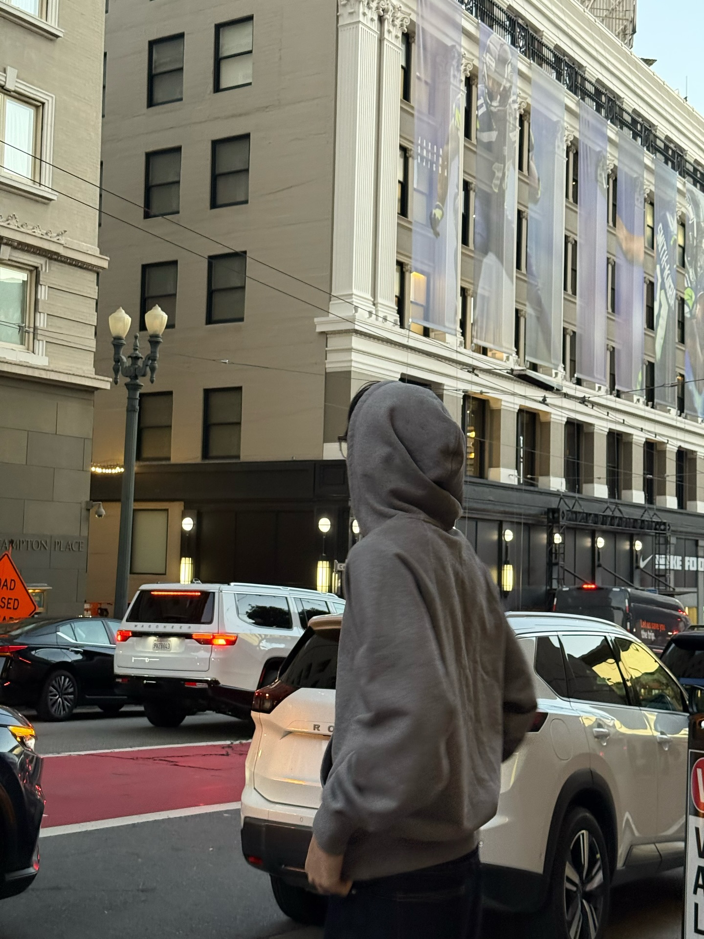 ปอนด์ - ณราวิชญ์ เลิศรัตน์โกสุมภ์