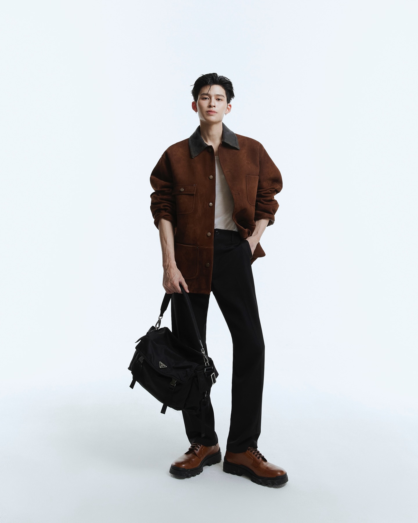 ปอนด์ - ณราวิชญ์ เลิศรัตน์โกสุมภ์