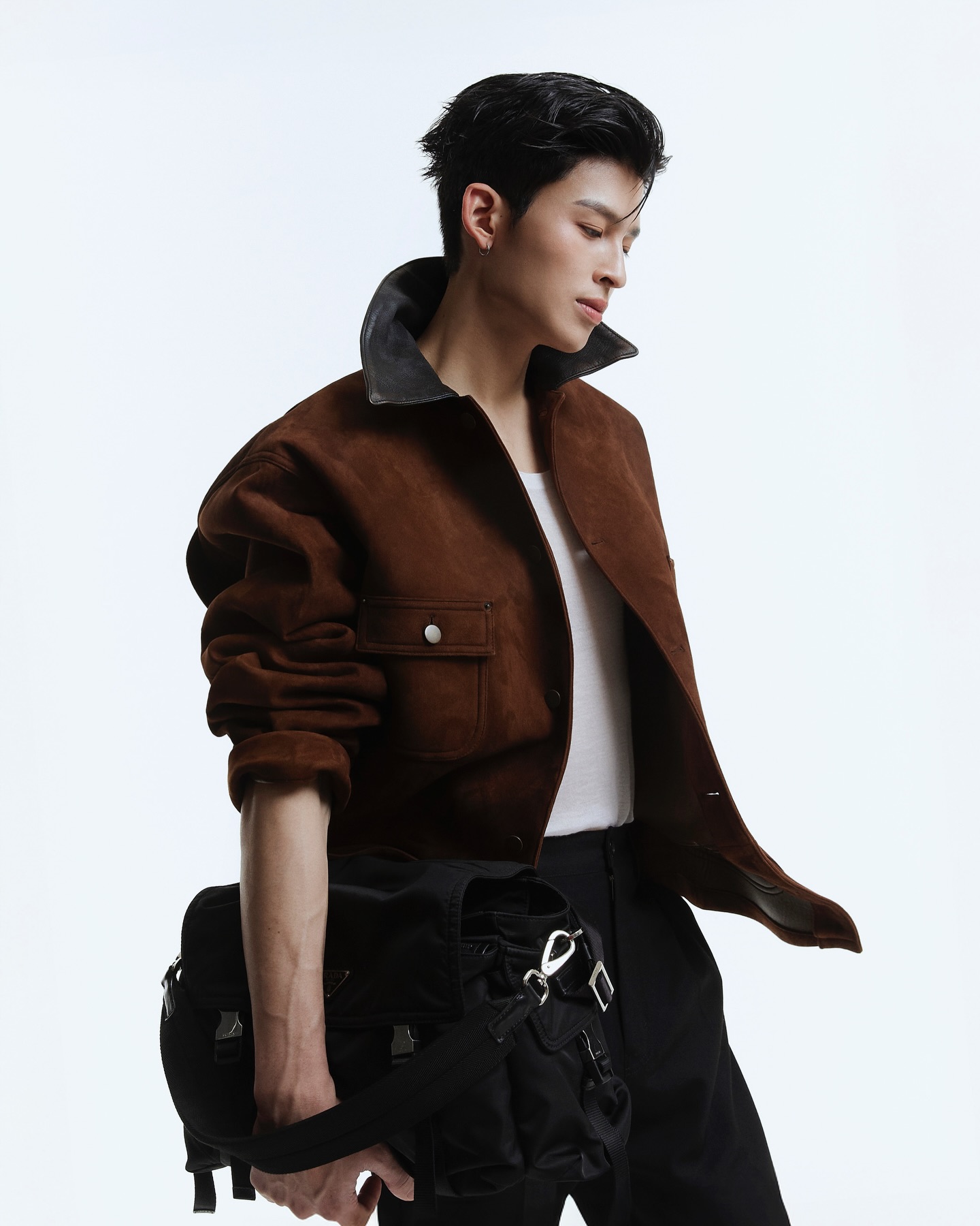 ปอนด์ - ณราวิชญ์ เลิศรัตน์โกสุมภ์